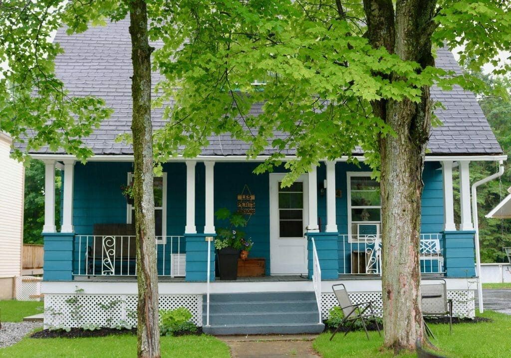 2018 Gîte Les Petits Trésors Coaticook Historic House