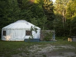 Aube sur mer low tide yurt