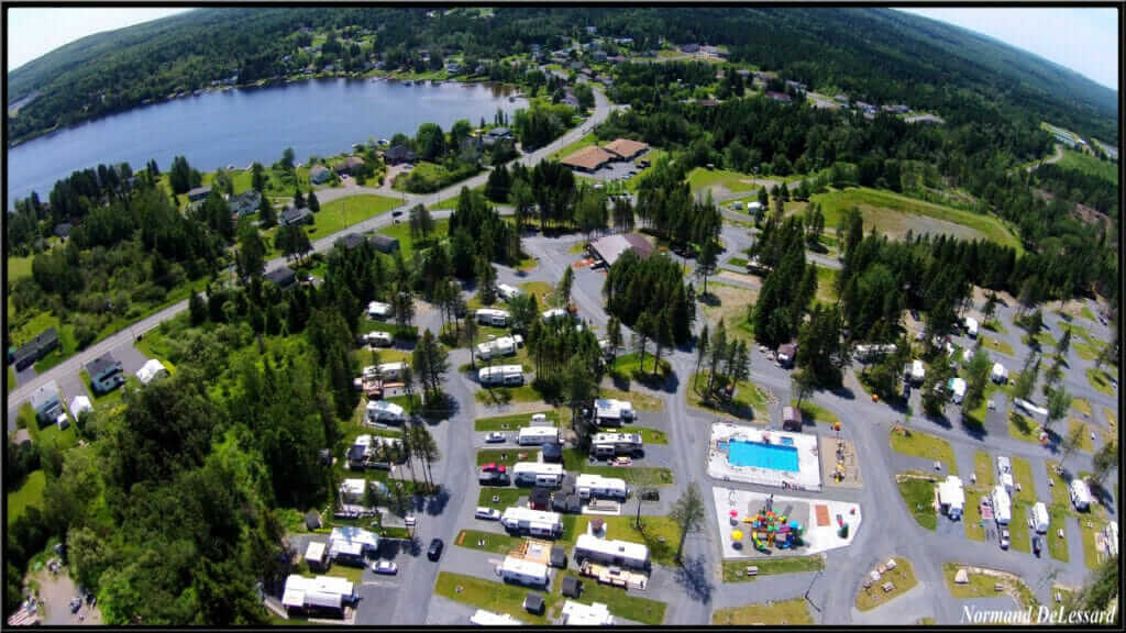 Vue aérienne du camping Lac-Etchemin
