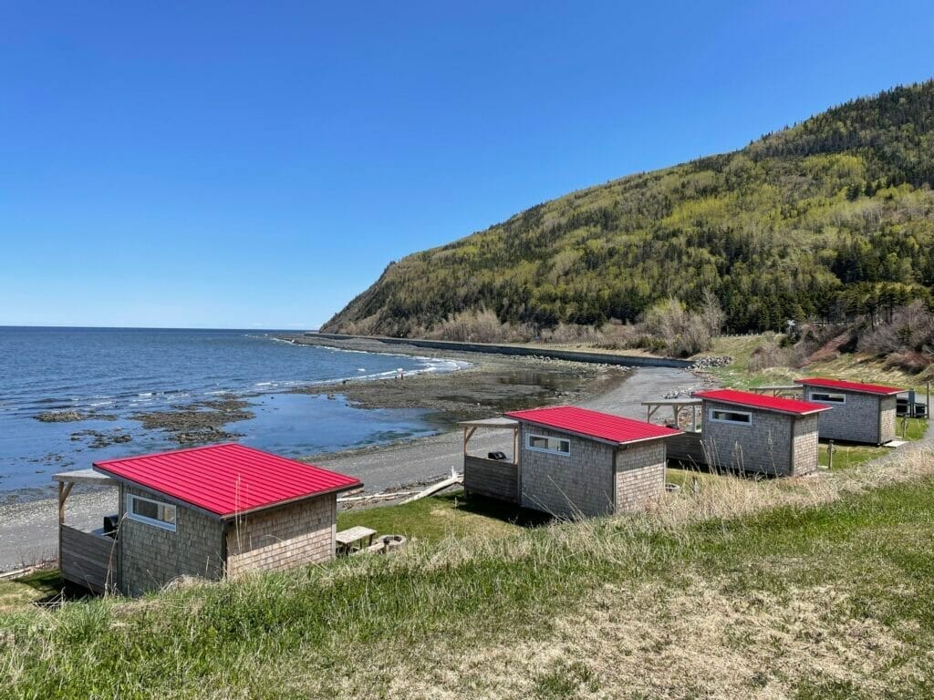 Micro-cottages by the sea at Camping Parc et Mer