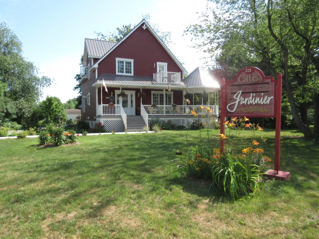 Devanture gîte la Maison du Jardinier