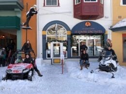 Façade du Centre d'activités de Tremblant en hiver