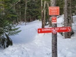 Sentiers Gabrielle-Roy-Ouest, L’Ancestrale et Le Bloc Erratique
