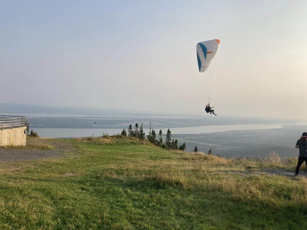 Vol tandem en parapente avec Aérostyle au Mont-Sainte-Anne