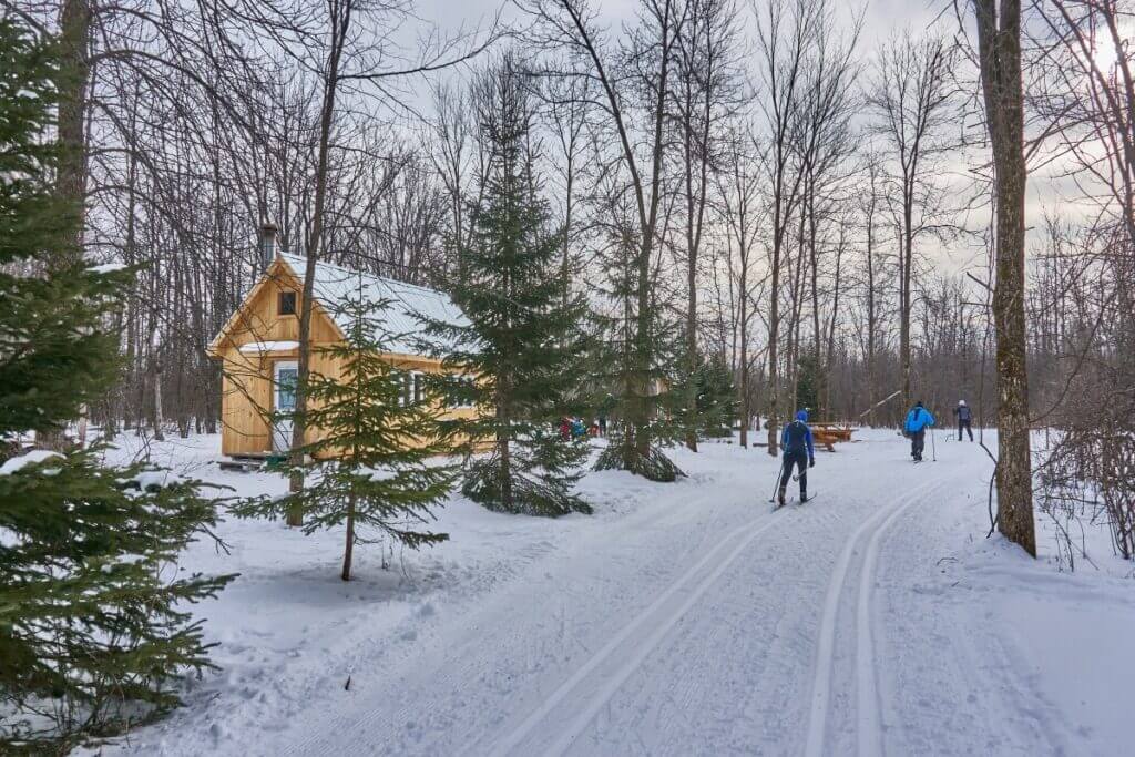 Piste de ski de fond au Club Les Coureurs de Boisés à Laval