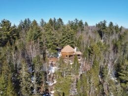 Refuge le cap au centre plein air des six cantons à Rivière-Rouge