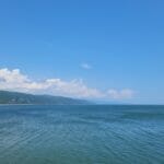 Vue sur le fleuve Saint-Laurent depuis la jétée des Capelans à Saint-Irénée