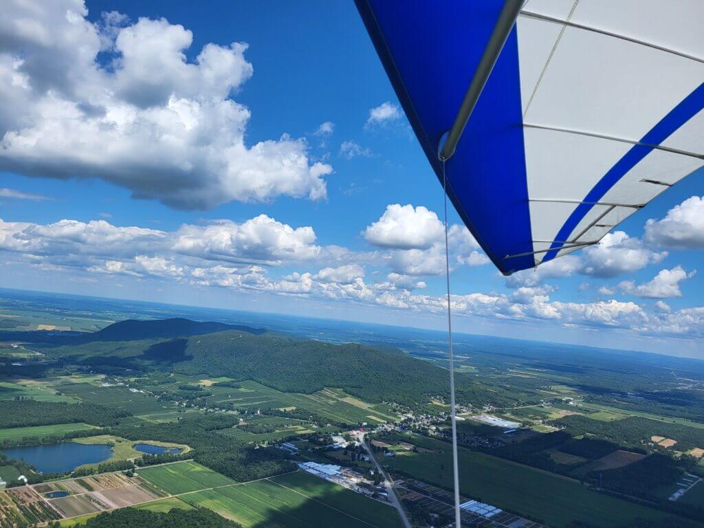 Vue aérienne en deltaplane avec Horizon vol libre à Saint-Paul-d'Abbotsford