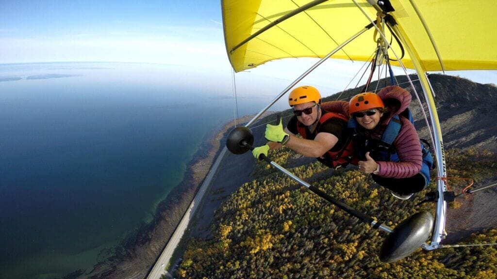 Vue du Ciel en deltaplane tandem au Mont-Saint-Pierre