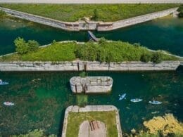 Kayaks sur le canal Soulanges
