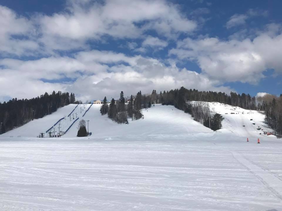 View of the mountain and Mont Villa Saguenay ski resort trails