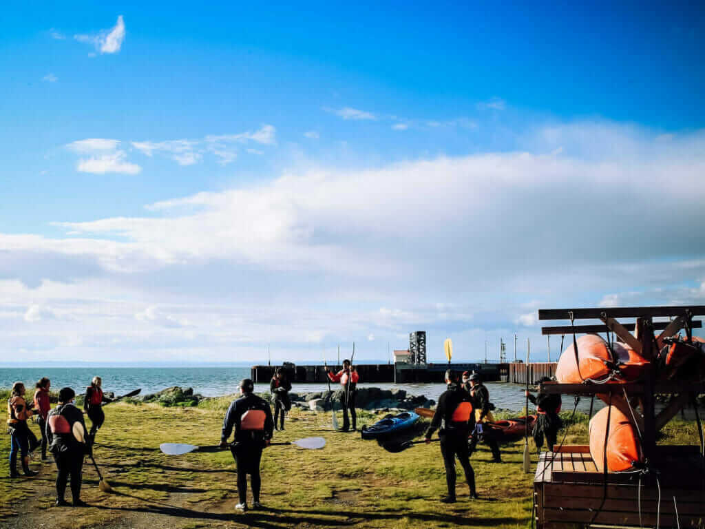 Sea kayak training at the Trois-Pistoles wharf