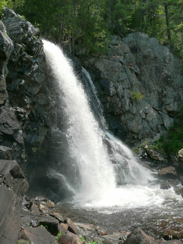 Vue sur la chute à Bull