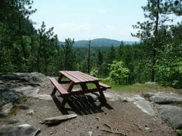 Viewpoint and picnic area