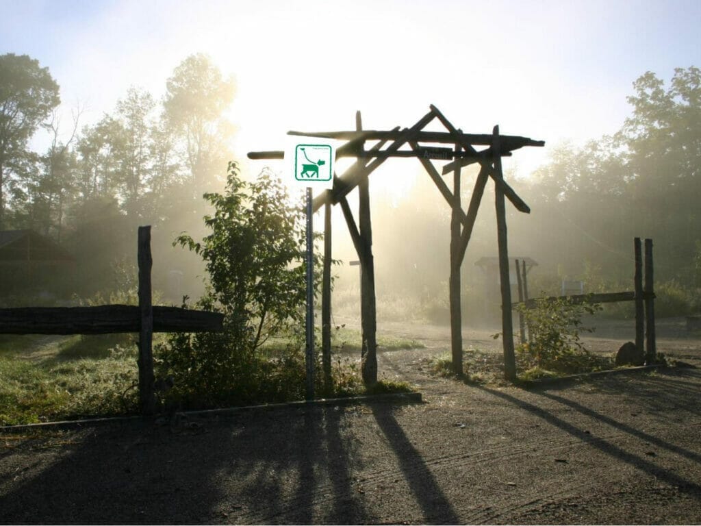 Accès au Parc écologique Le Renouveau Rosaire-Senécal