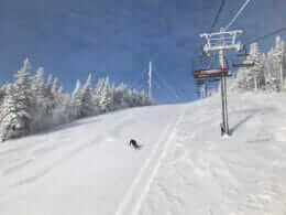 Piste de ski alpin et télésiège quadruple station de ski Val d'Irène
