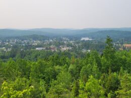 Point du vue sur le village de Saint-Alexis-des-monts