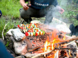 Supper by the fire with Nature-Aventure