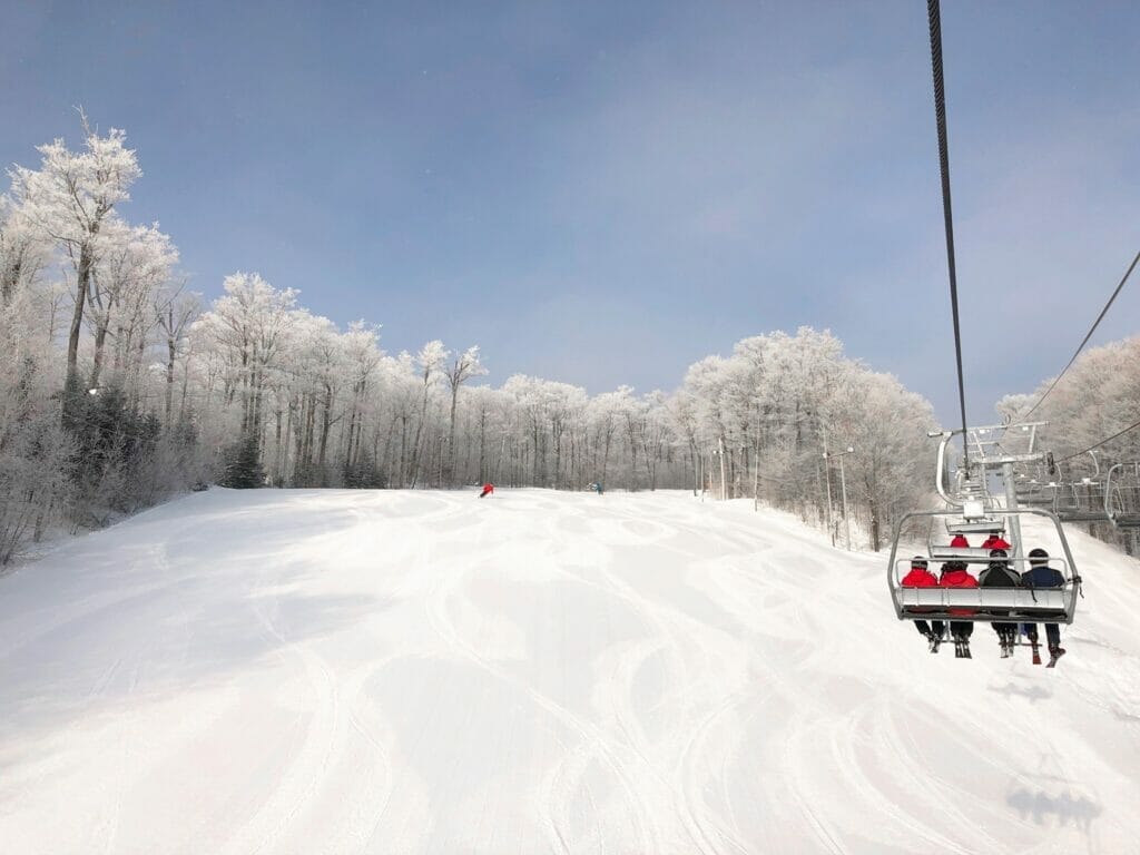 View of ski slope and new quad chairlift at Vallée du Parc resort