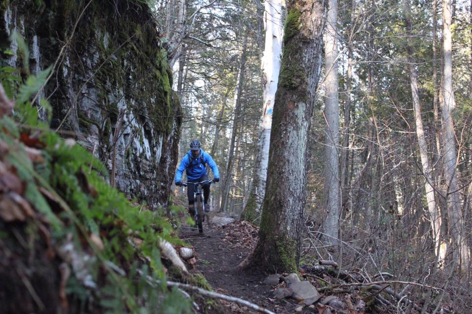 Mountain biking on the trails of Saint-Côme village