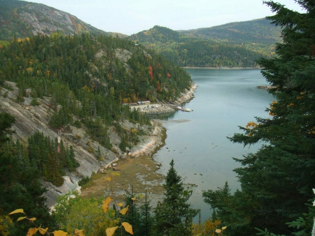 Point de vue sentiers de Baie-des-Rochers