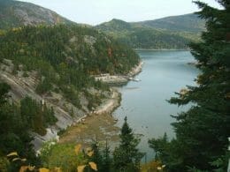 Point de vue sentiers de Baie-des-Rochers