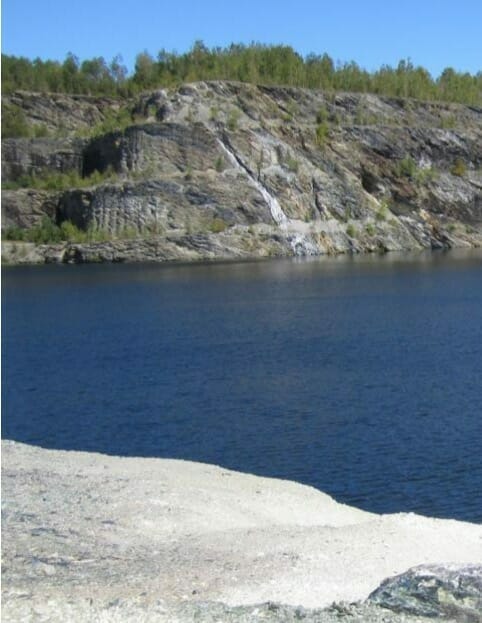 Ancien puis de mine au sentier des mineurs
