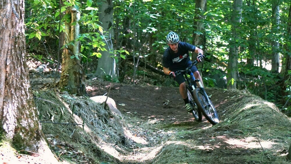 Mountain biking in the Far Hills sector of the Val-David Val-Morin Regional Park