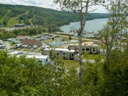 Point de vue sur le terrain de camping Koa Bas-St-Laurent