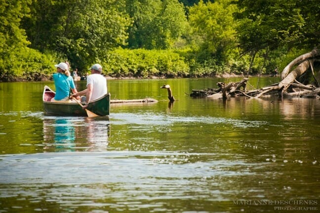 Canot sur la rivière Missisquoi à Mansonville (Canton de Potton)