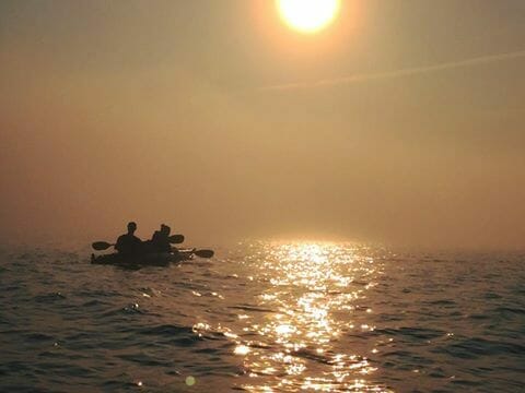Kayak de mer dans la baie de Gaspé avec Cap Aventure