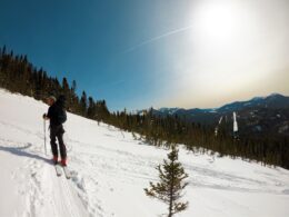 Ski Shack – Cap Vers l’Est