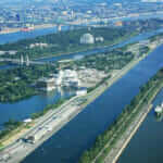 Vue aérienne sur le bassin olympique du parc Jean-Drapeau de Montréal