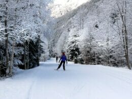 Ski de fond dans les pistes du club Dorval d'Alma