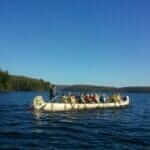 Expédition en canot rabaska sur le Lac-à-l'eau-claire