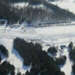 Vue aérienne sur les glissades sur tube du parc régional Saint-Bernard