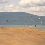 Kite surf sur le fleuve à l'Isle-aux-Coudres avec Suroît Aventure