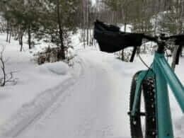 Vélo sur neige dans les sentiers de la TDCR à Rawdon